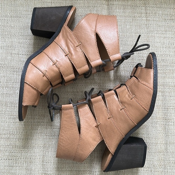 Kelsi Dagger Leather Heeled Gladiator Lace Up Open Toe Sandal Tan Cut Out Bootie - Picture 5 of 17